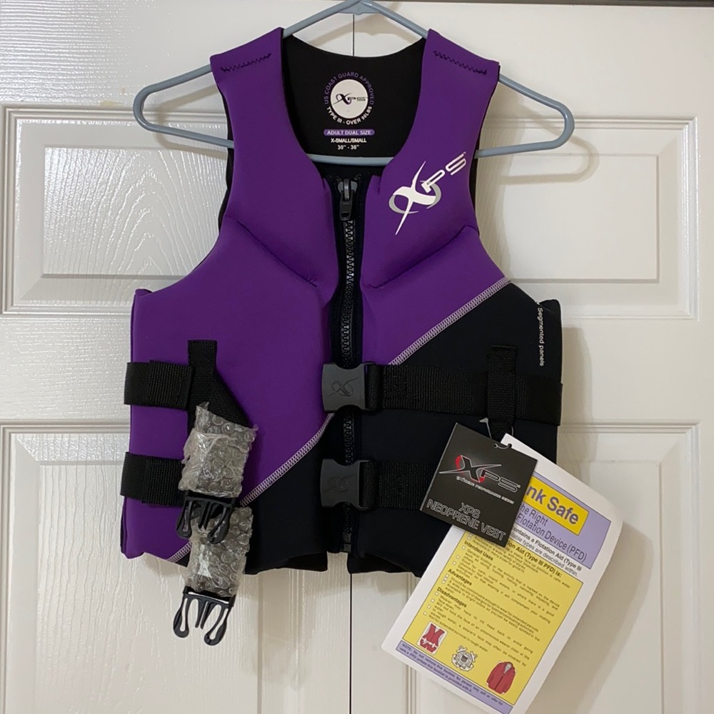 NWT XPS Life Vest